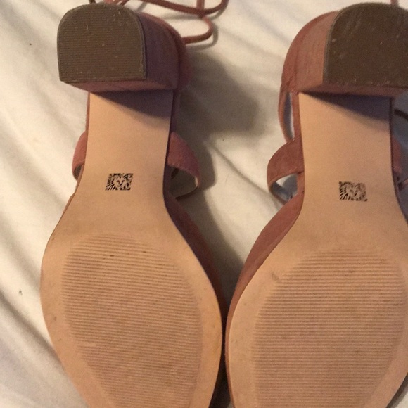 Anne Klein block heels - Picture 8 of 14